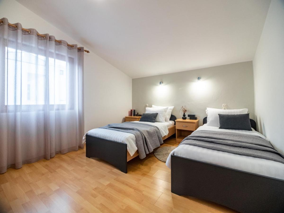 Apartments Antonio Medulin Exterior photo
